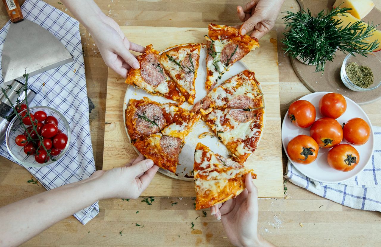 pexels katerina holmes pizza