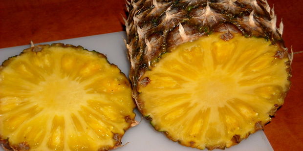 nahlad ananasova duzina